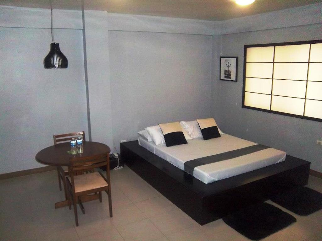 Hotel Cara Lipa City Room photo