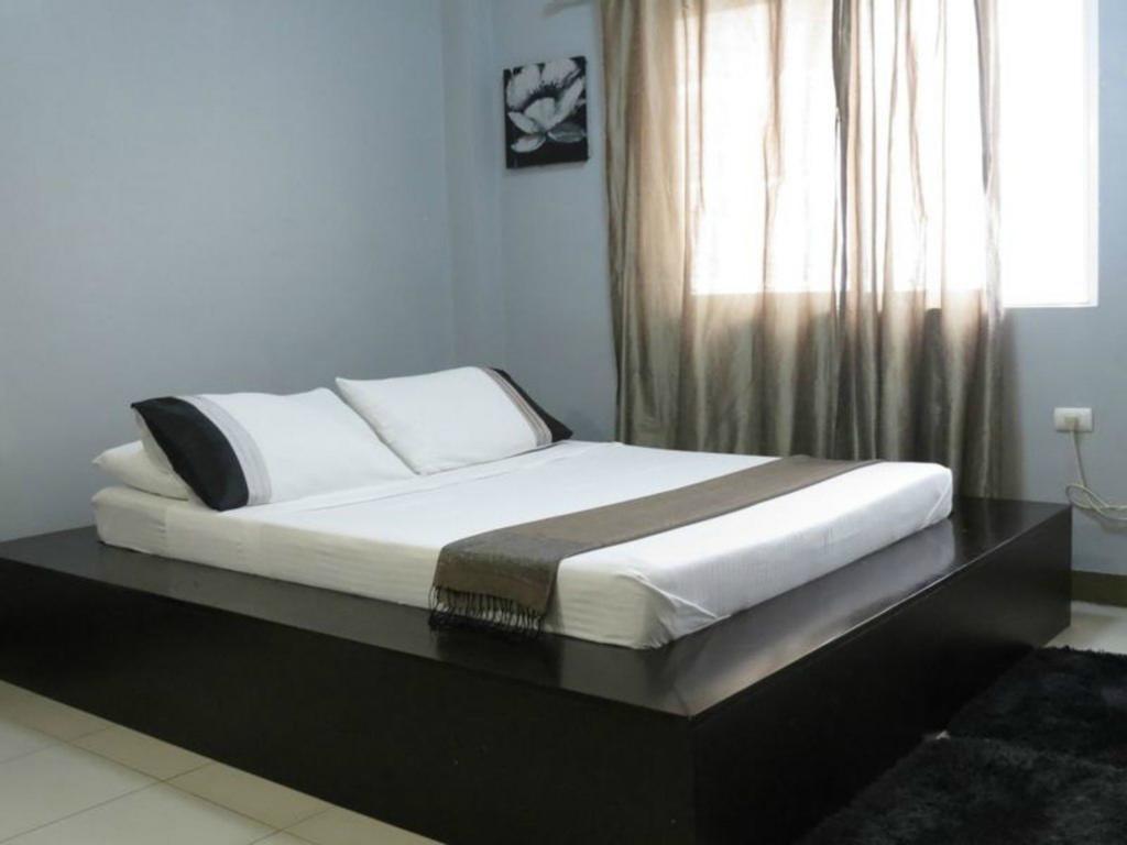Hotel Cara Lipa City Exterior photo
